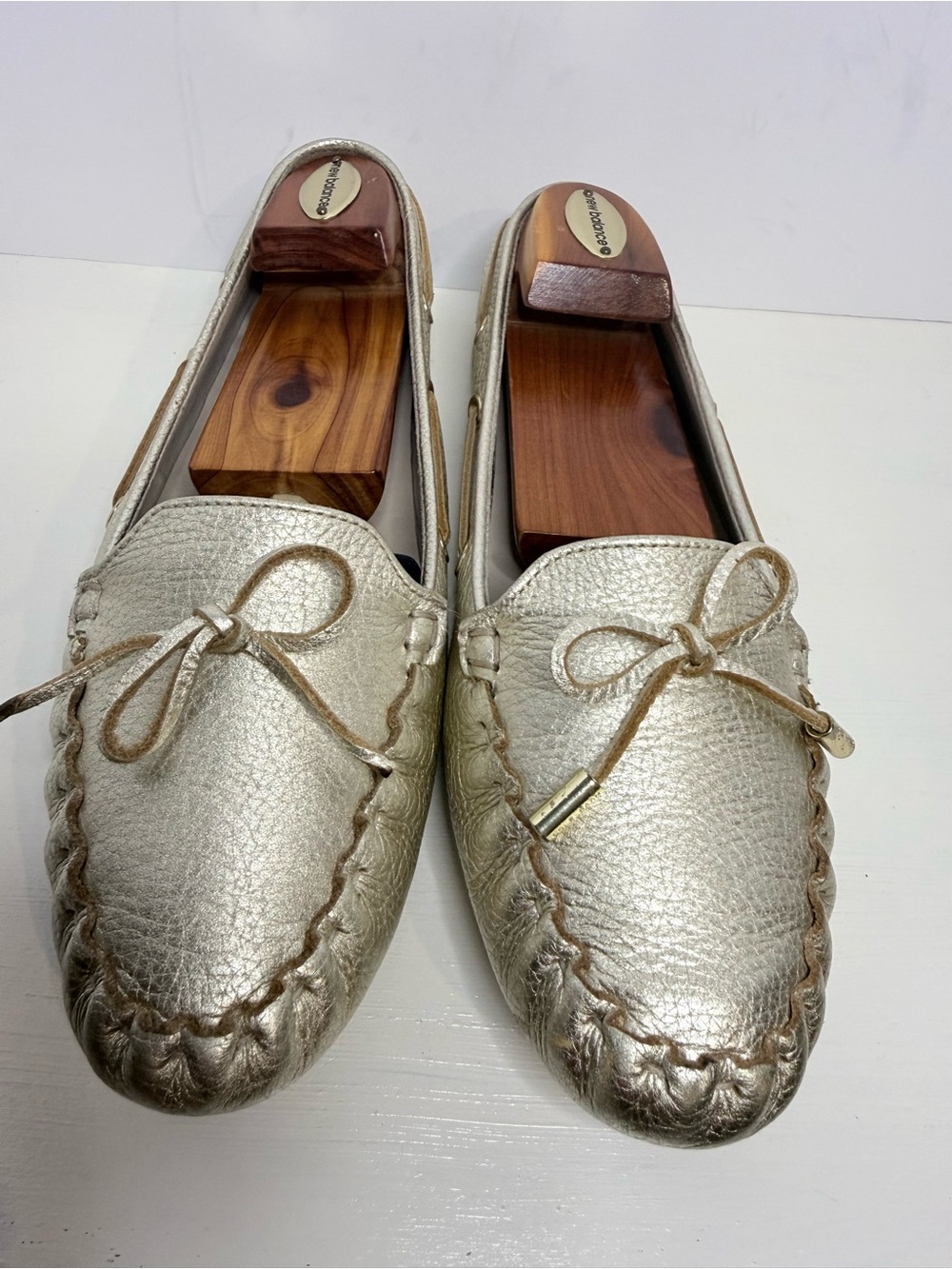 Cole Haan Metallic Gold Leather Driving Bow Moccasin Loafers 9.5 B
